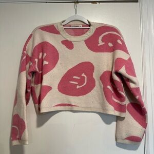 Moon & Madison Sz:M Cropped Pink Smiley Face Crew Neck Oversized Sweater.